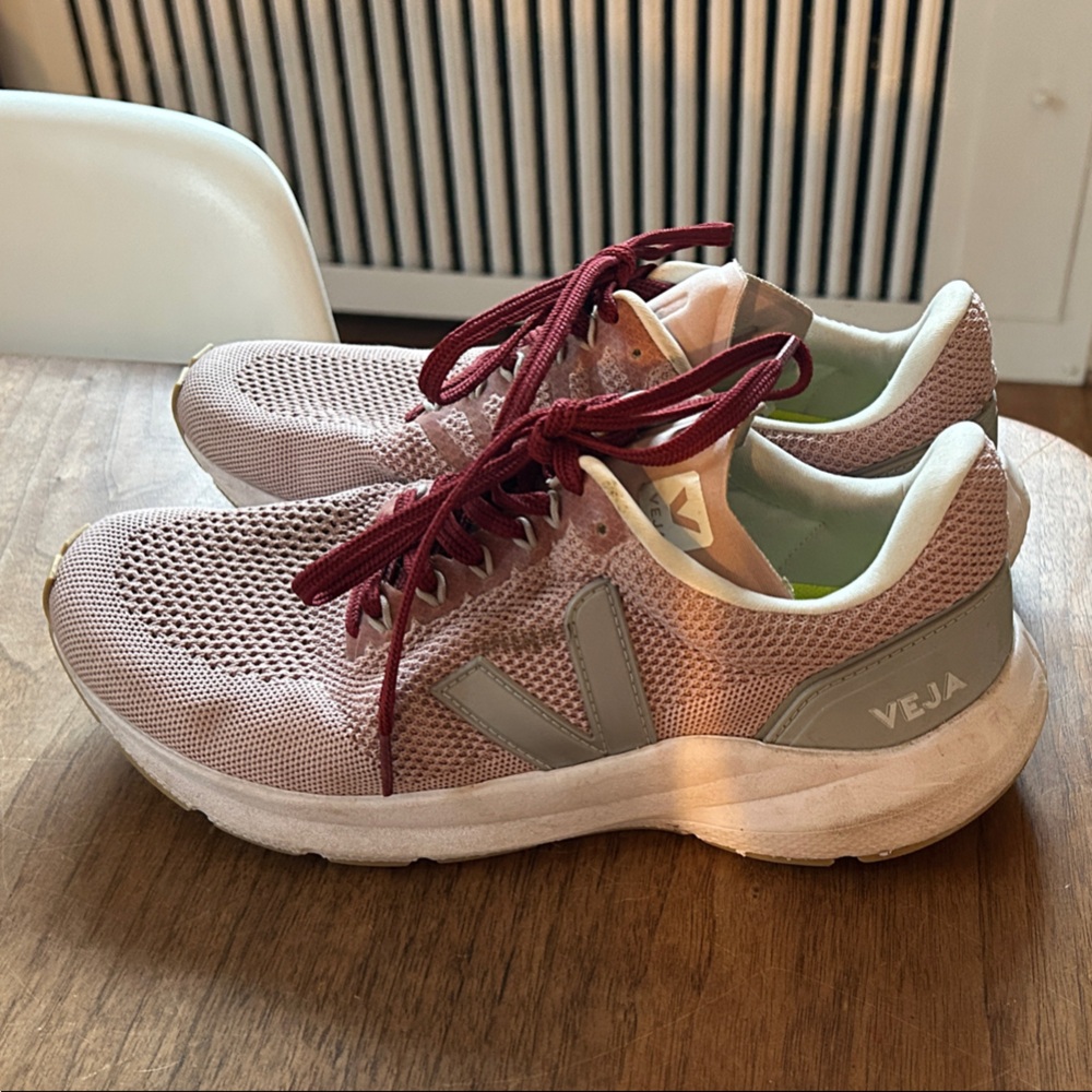 Veja Women's Blush and Burgundy Sneakers